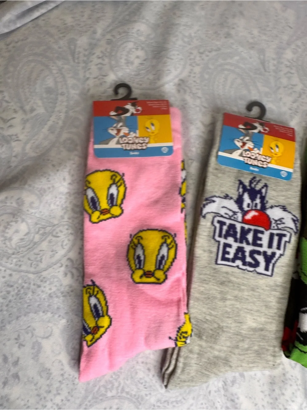Warner Bros. Unisex Crew Socks Set - Tweety, Sylvester, Marvin the Martian, Bugs